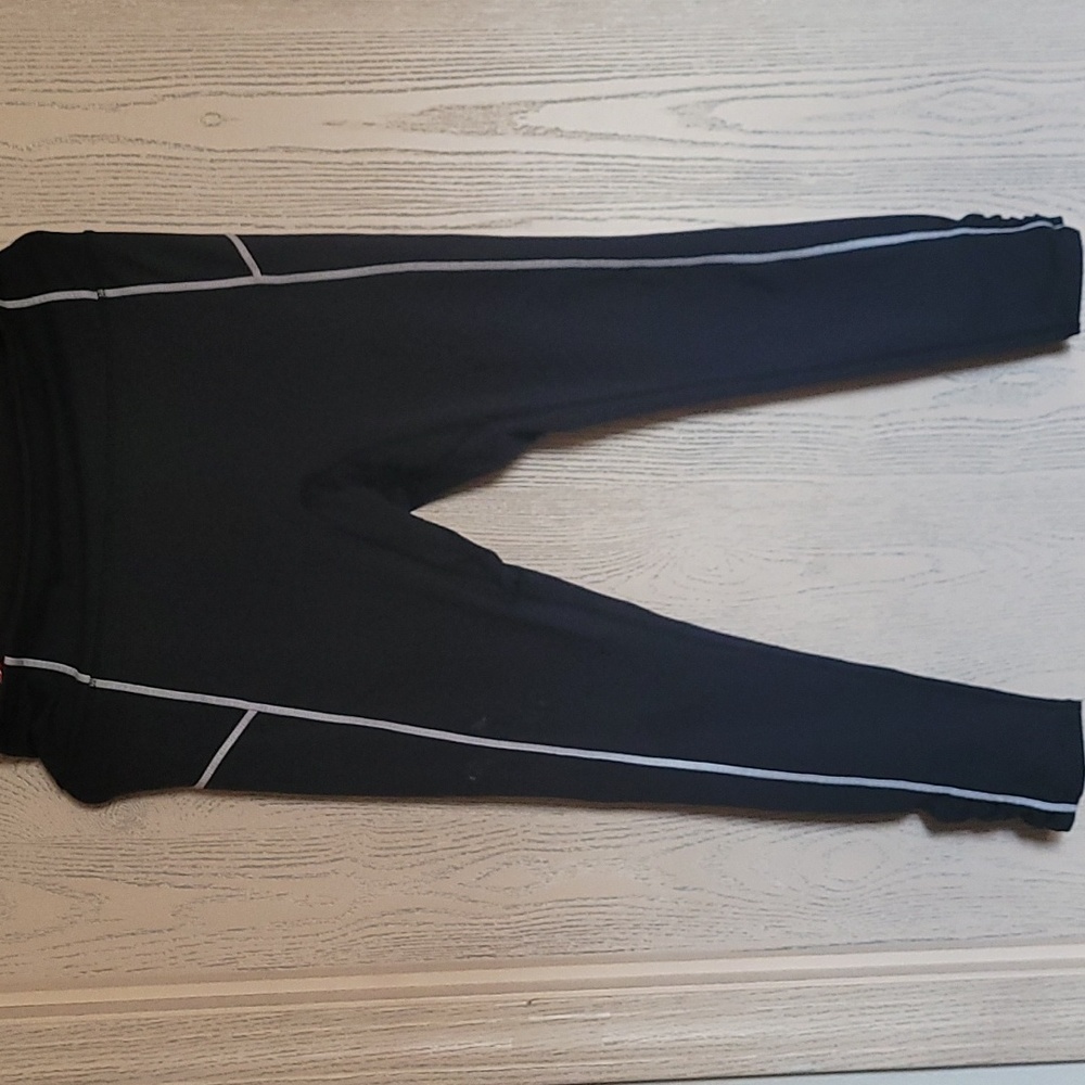 Free people  workout leggings black. Size M